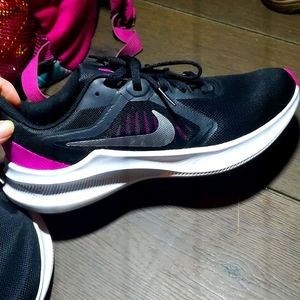 Nike Downshifter 10s